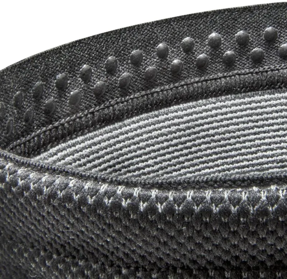 Бандаж  Adidas Aeroready Knee Support