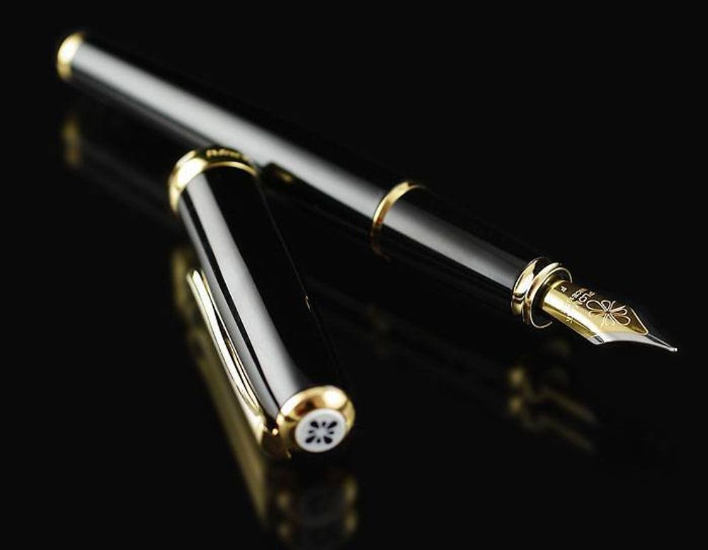 Перьевая ручка Diplomat Excellence A2 black lacquer gold F (D40203023) 3