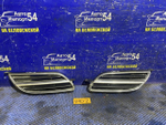 Решетка радиатора NISSAN TINO 2001
