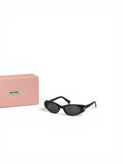 Солнцезащитные очки MIU MIU