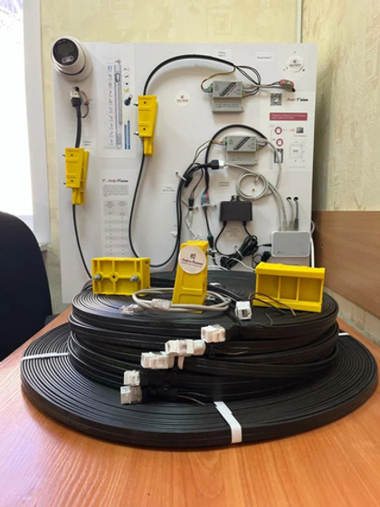 Комплект IP-видеонаблюдения в лифте LiftVision-60 до 17 этажей с видеокамерой