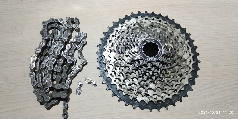 Кассета + цепь Shimano CS-M7000 кассета 11 ск. 11-42T