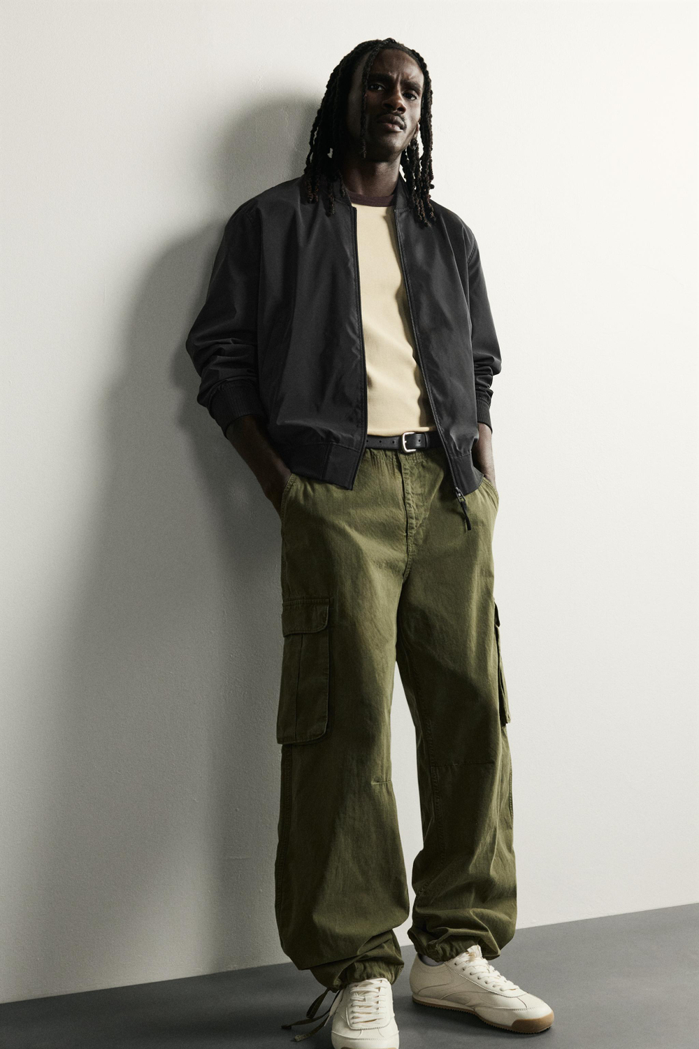 БОМБЕР ИЗ ВЫСОКОТЕХНОЛОГИЧНОЙ ТКАНИ — ZARA