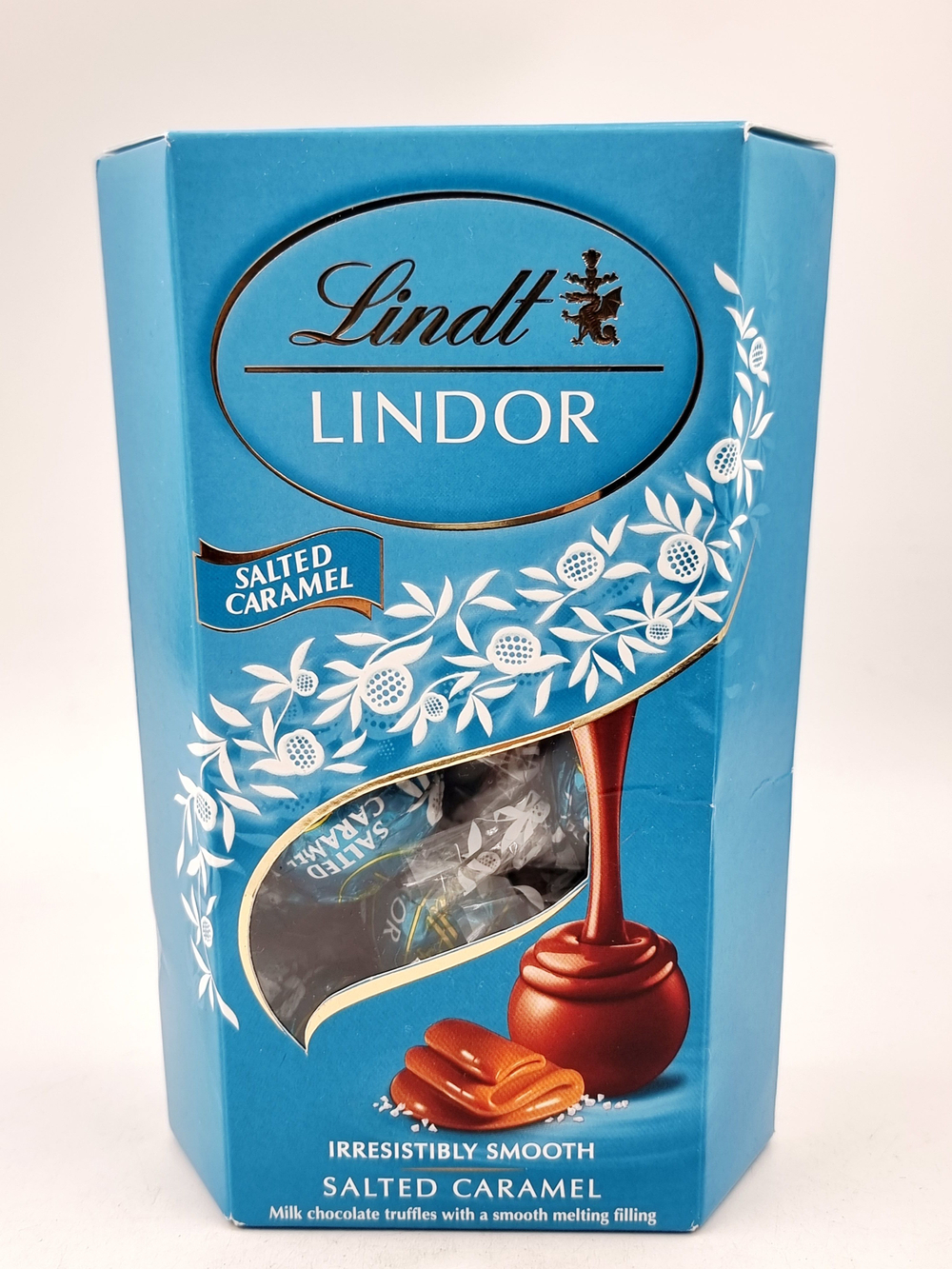Шоколадные конфеты Lindt Lindor Salted caramel соленая карамель 200 г (Из Финляндии)
