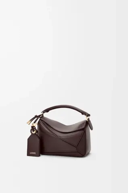 Loewe Сумка-мини Puzzle Featherlight из овечьей кожи наппа, темно-каштановый