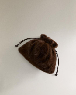 ZARA HOME МИНИ-СУМОЧКА ИЗ ИСКУССТВЕННОГО МЕХА, ШОКОЛАДНЫЙ