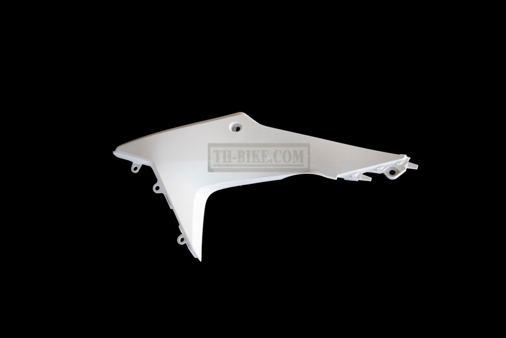 19045-KZZ-900ZC, 19095-KZZ-900ZC. SHROUD RAD., L. RR. NH196 White