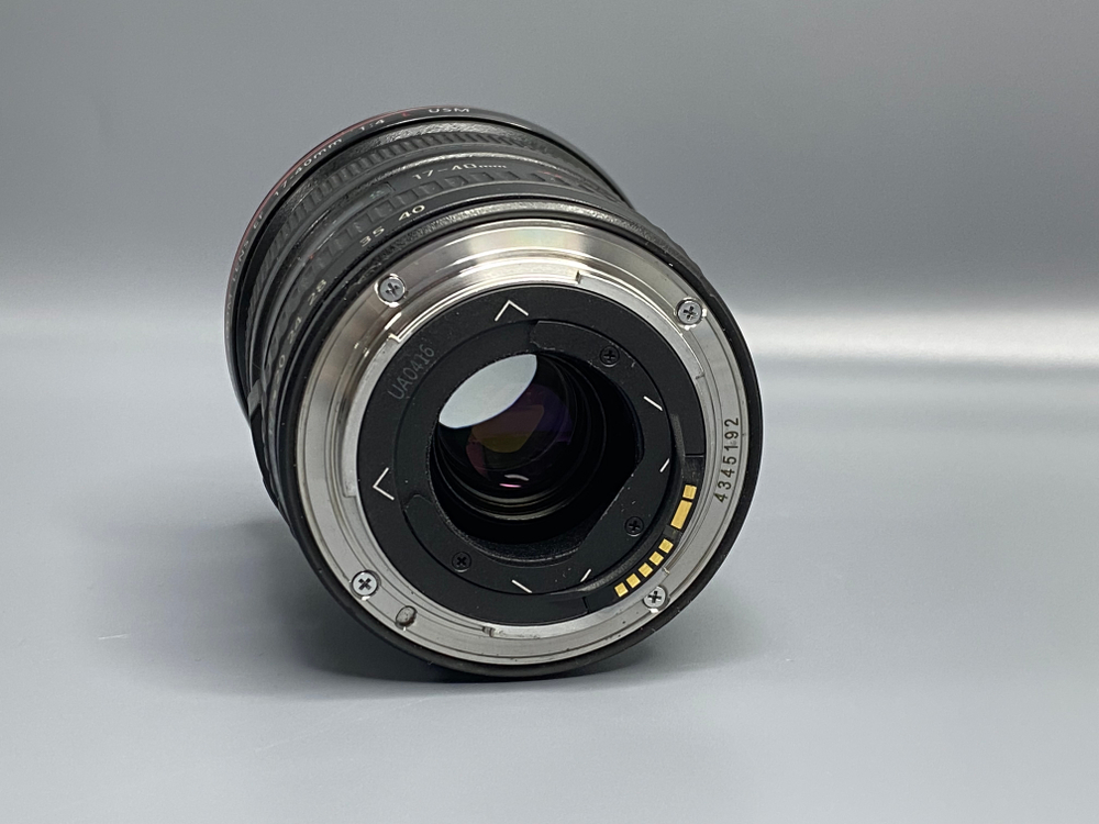 Canon EF 17-40mm f/4L USM