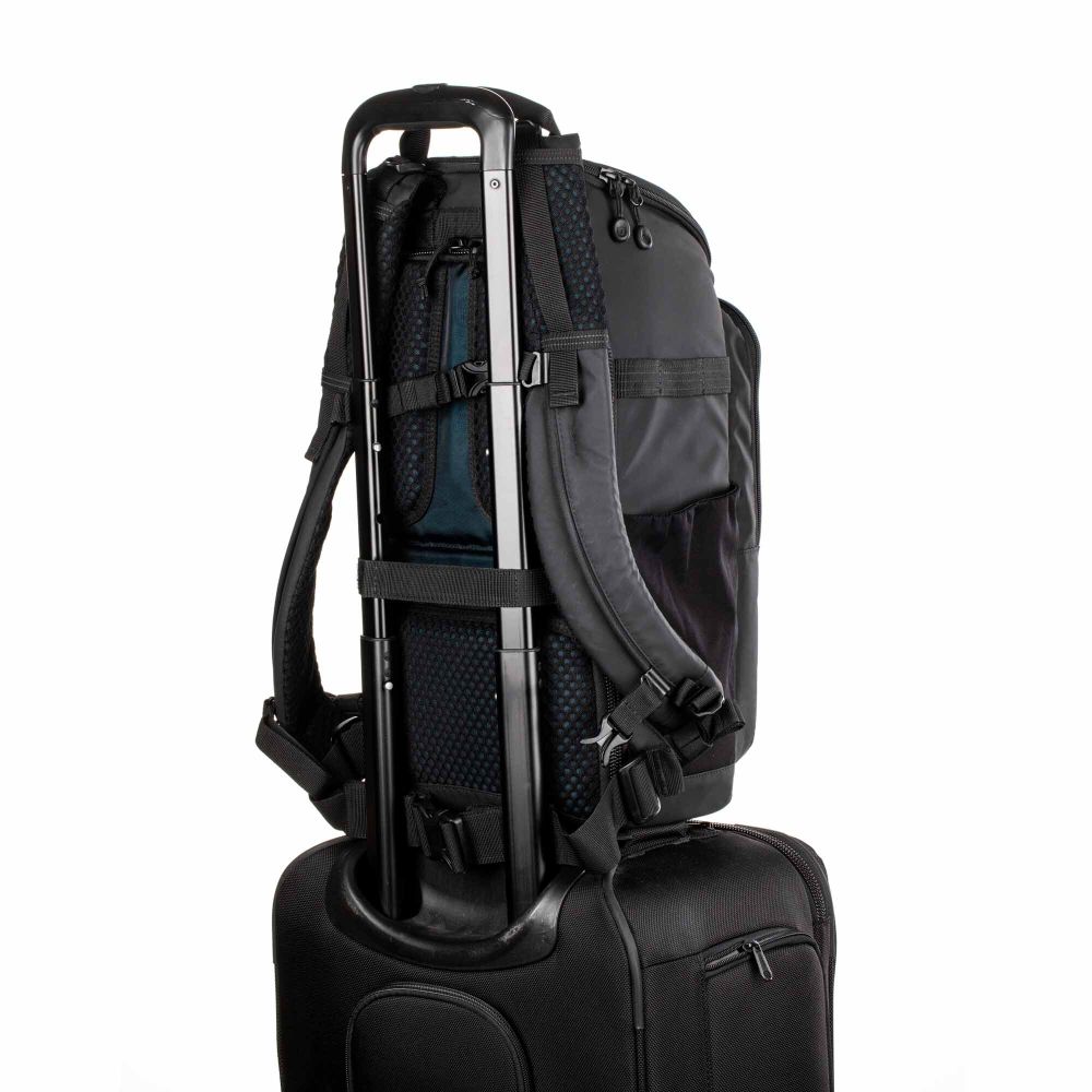 Фоторюкзак Tenba Axis v2 Tactical Backpack 16 MultiCam Black 637-753