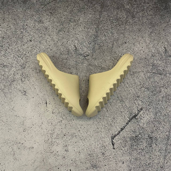 Шлепанцы Adidas Yeezy Slide pure