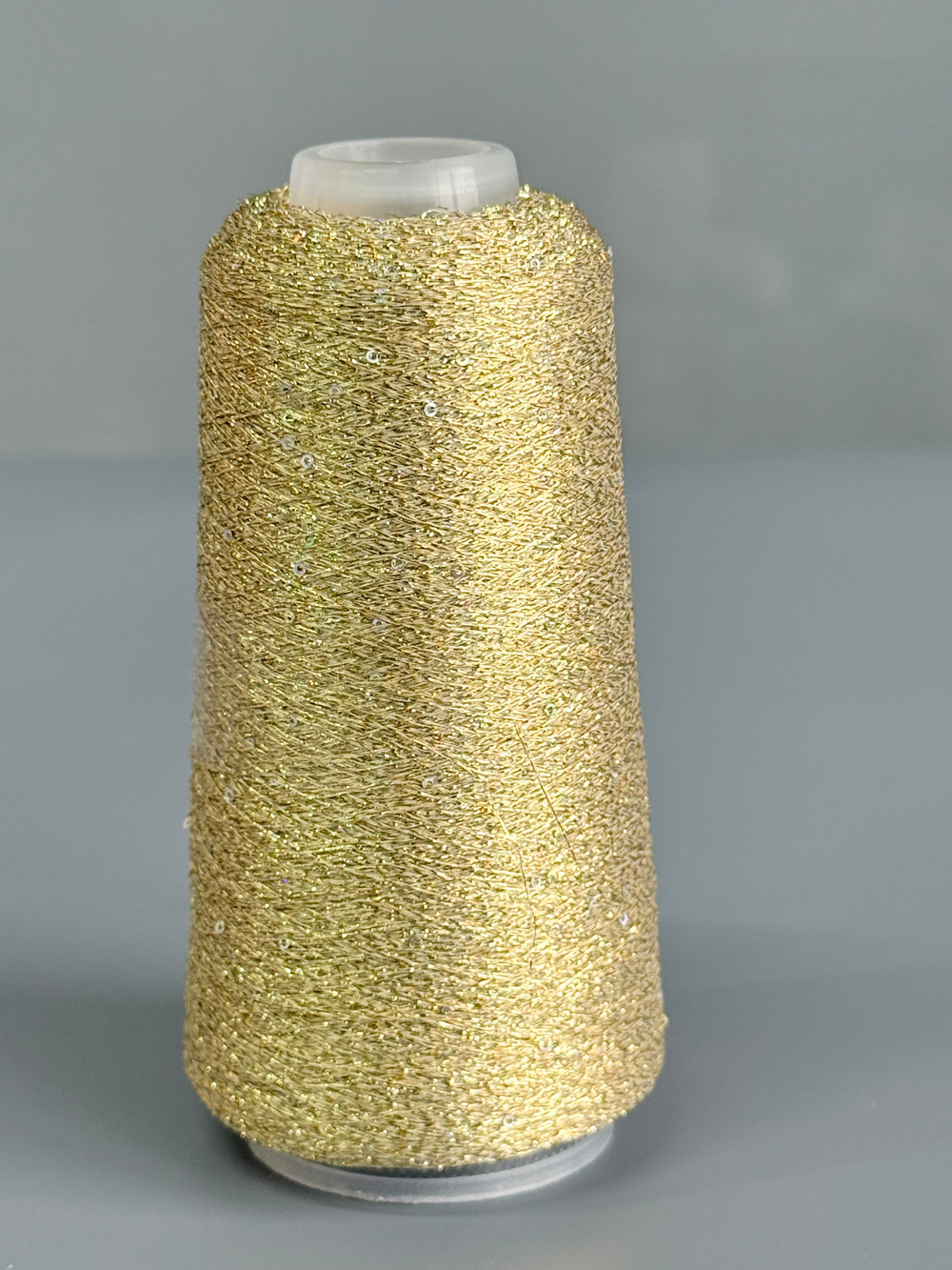Пряжа Siyue Lurex Sequins пайтка 1,5 мм (70/золото голография), 1800м/50гр