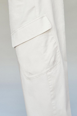 ZARA БРЮКИ КАРГО, ЦВЕТ СЛОНОВОЙ КОСТИ