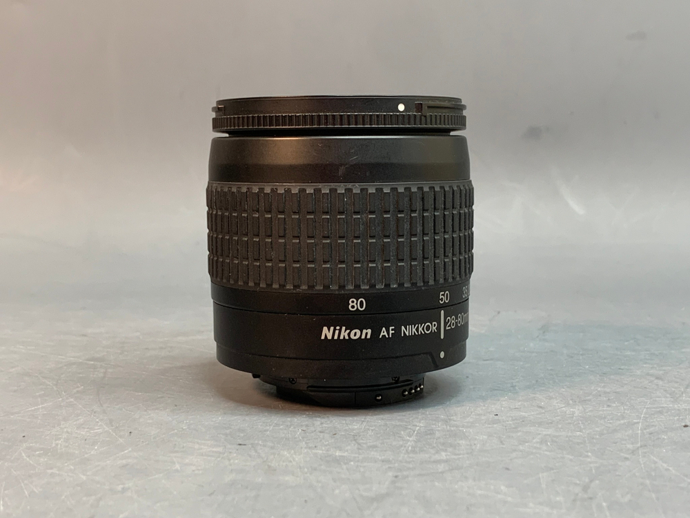 Nikon F75 kit 28-70mm