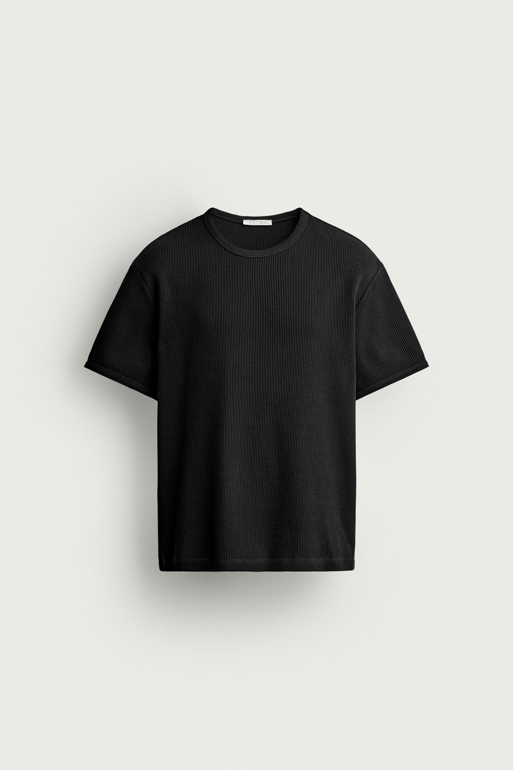 ФУТБОЛКА ИЗ РИФЛЕНОГО ТРИКОТАЖА — ZARA