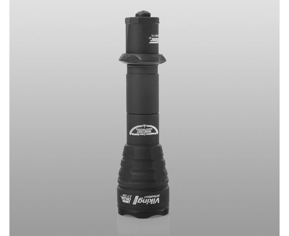 Тактический фонарь Armytek Viking Pro нейтральный свет
