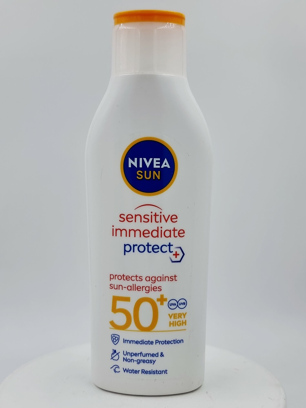 Солнцезащитный лосьон NIVEA SUN для чувствительной кожи SPF 50+, с экстрактом алоэ и солодки, 200 мл (Германия)