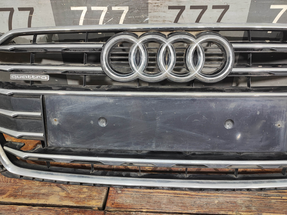 Решетка радиатора Audi A5 (F5) 16-20 Б/У Оригинал 8W6853651R