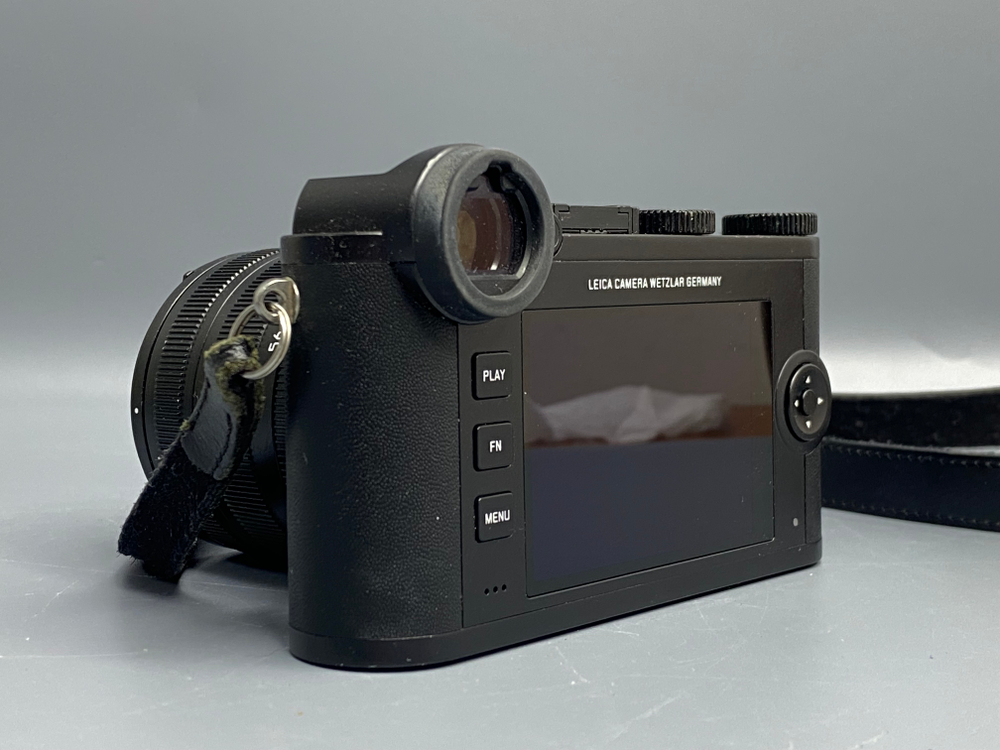 Leica CL Kit + Vario-Elmar-TL 18–56mm