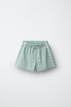 ZARA ПЛОТНЫЕ ШОРТЫ ИЗ МЯГКОЙ ТКАНИ С ЦВЕТОЧНЫМ ПРИНТОМ, СИНЕВАТЫЙ