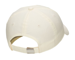 Теннисная кепка Nike Dri-Fit Club Unstructured Metal Swoosh Cap - coconut milk/metalic silver