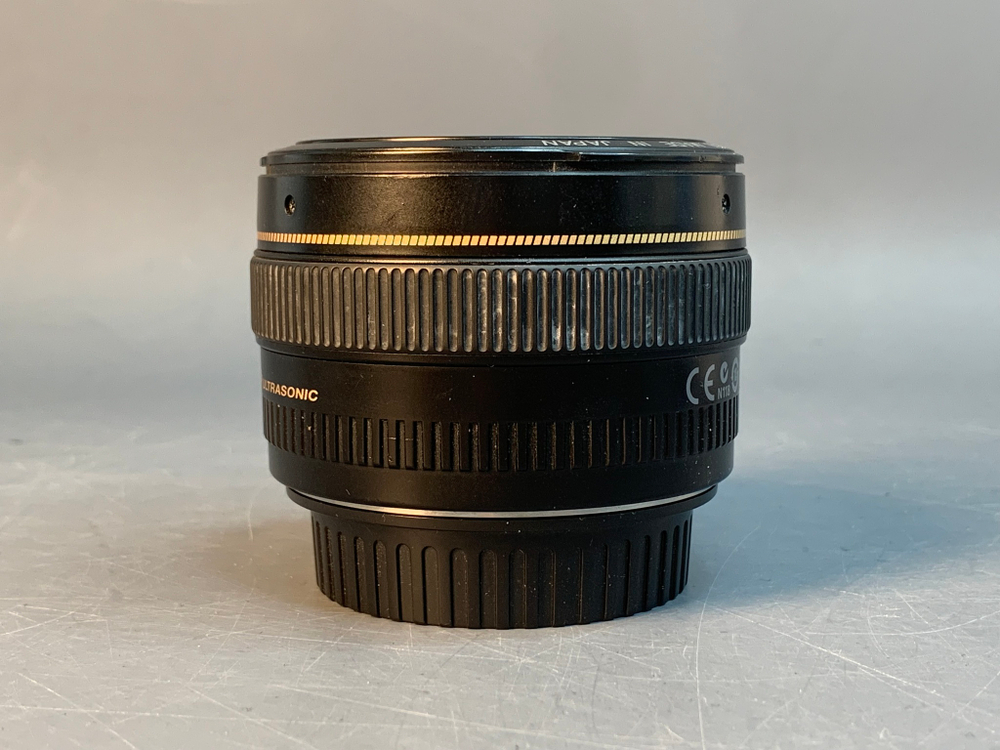Canon EF 50mm f/1.4 USM