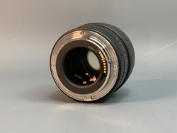 Canon EF 85mm 1.8 USM
