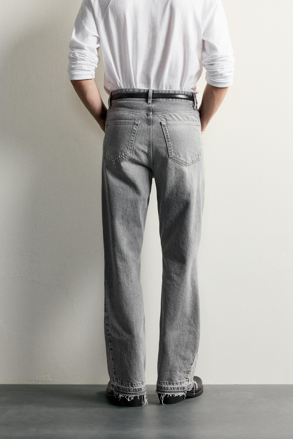 ДЖИНСЫ FLARE FIT — ZARA · 0840/444