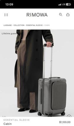Дорожный чемодан Rimowa Essential Sleeve Cabin с карманом для ноутбука