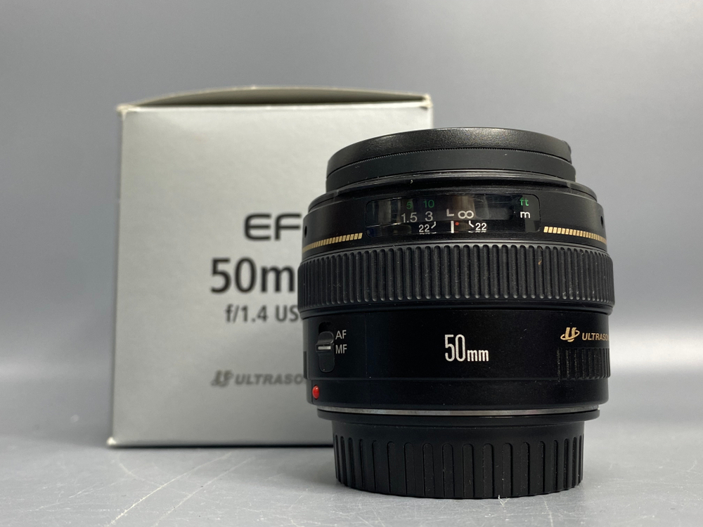 Canon EF 50mm f/1.4 USM