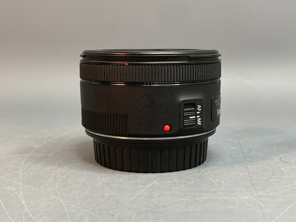 Canon EF 50mm f/1.8 STM