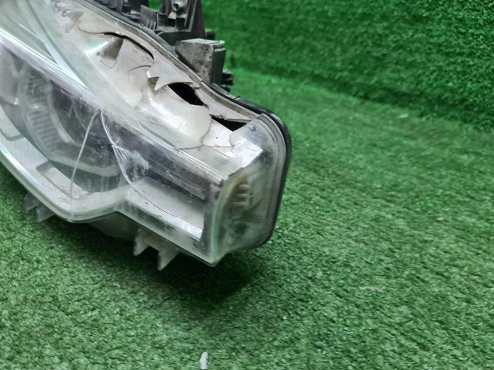 Фара правая BMW 3er F30 (2015-2020) LED
