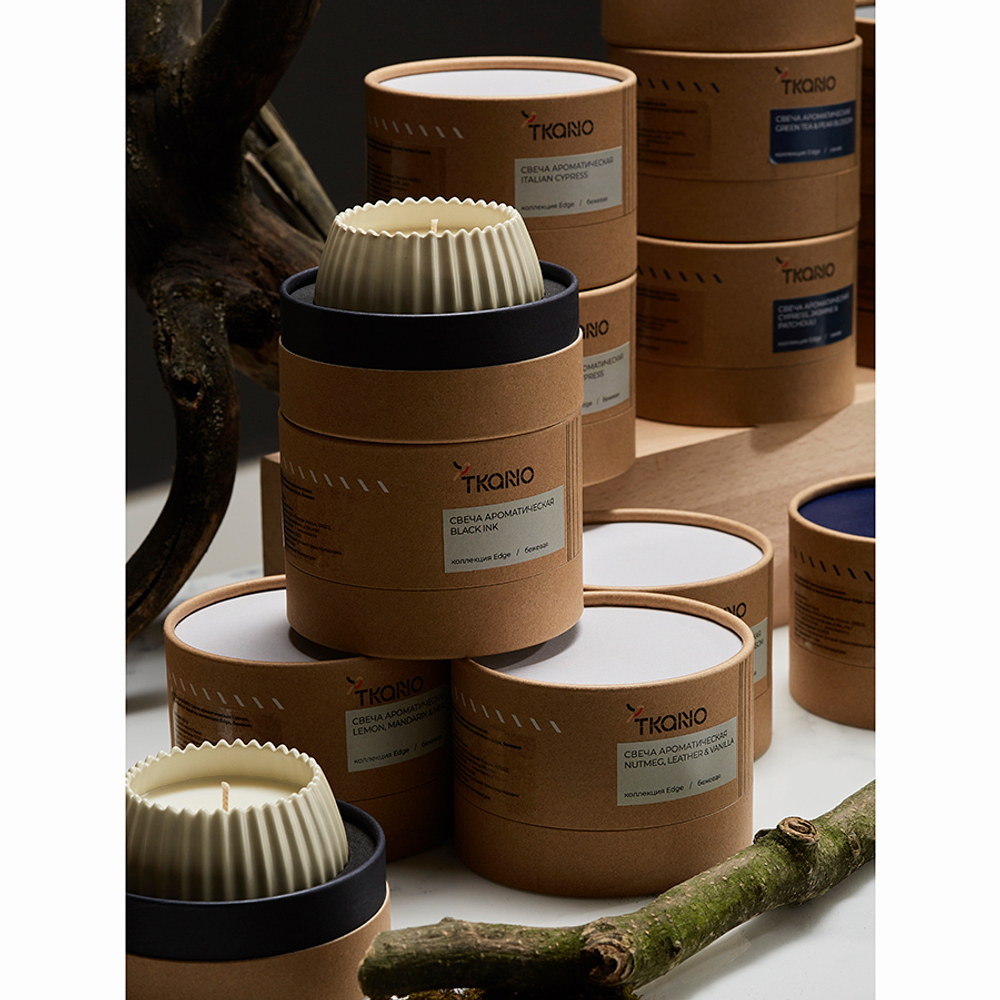 Свеча ароматическая nutmeg, leather & vanilla из коллекции edge, бежевый, 30 ч