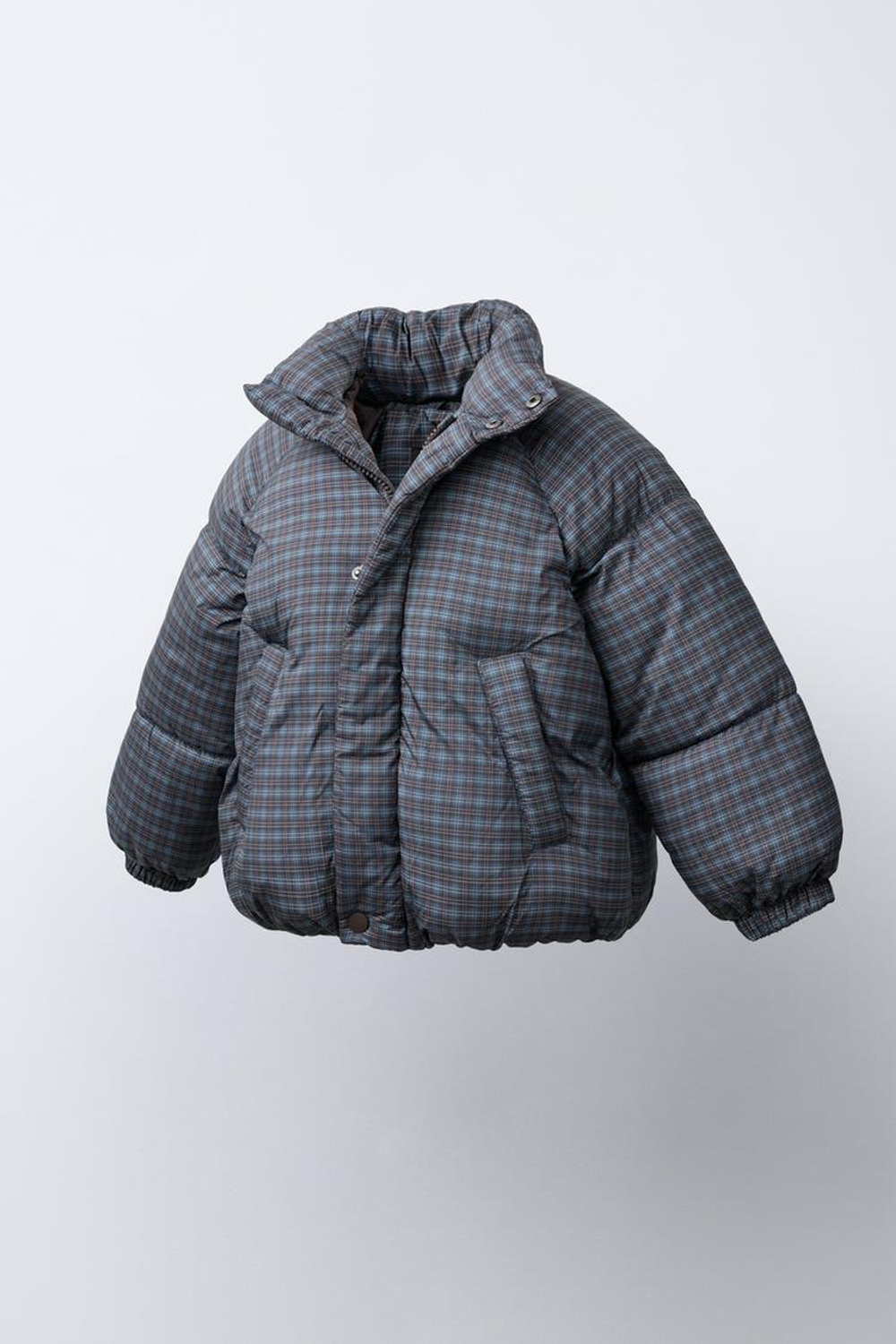 ZARA СТЕГАНАЯ КУРТКА В КЛЕТКУ, СЕРЫЙ