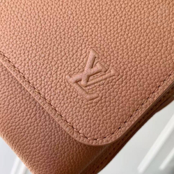 Сумка через плечо Louis Vuitton Boarding