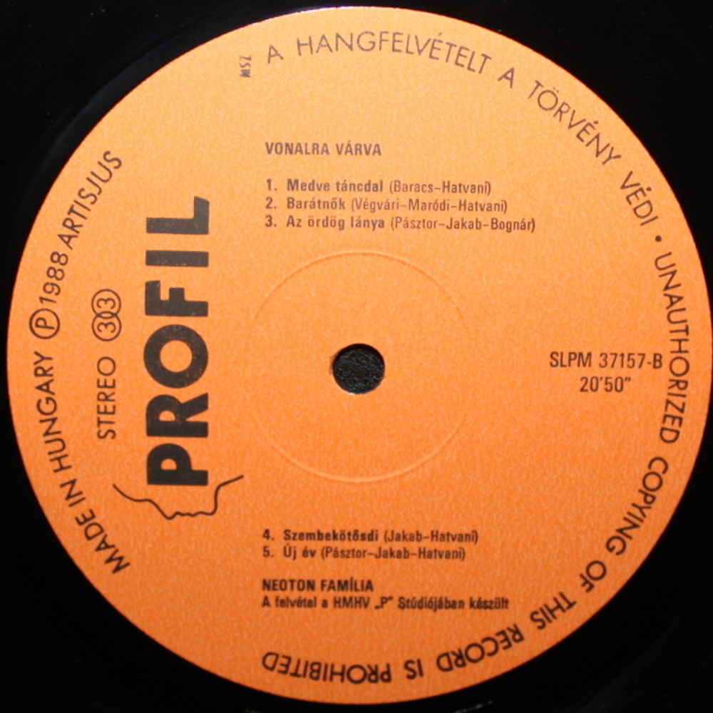 Neoton Familia / Vonalra V?rva (LP)