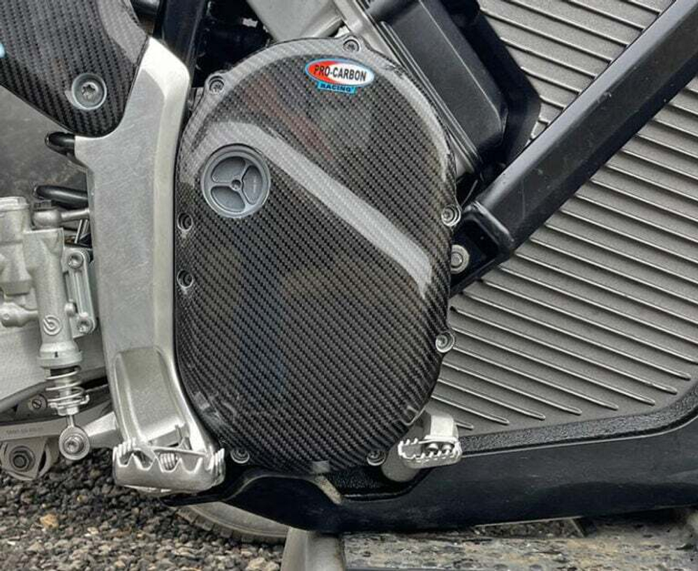 PRO-CARBON RACING Stark VARG Case Cover – Right – MX + EX SF-CC-01