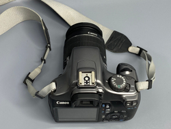 Canon EOS 1100D Kit 18-55mm 3800 кадров