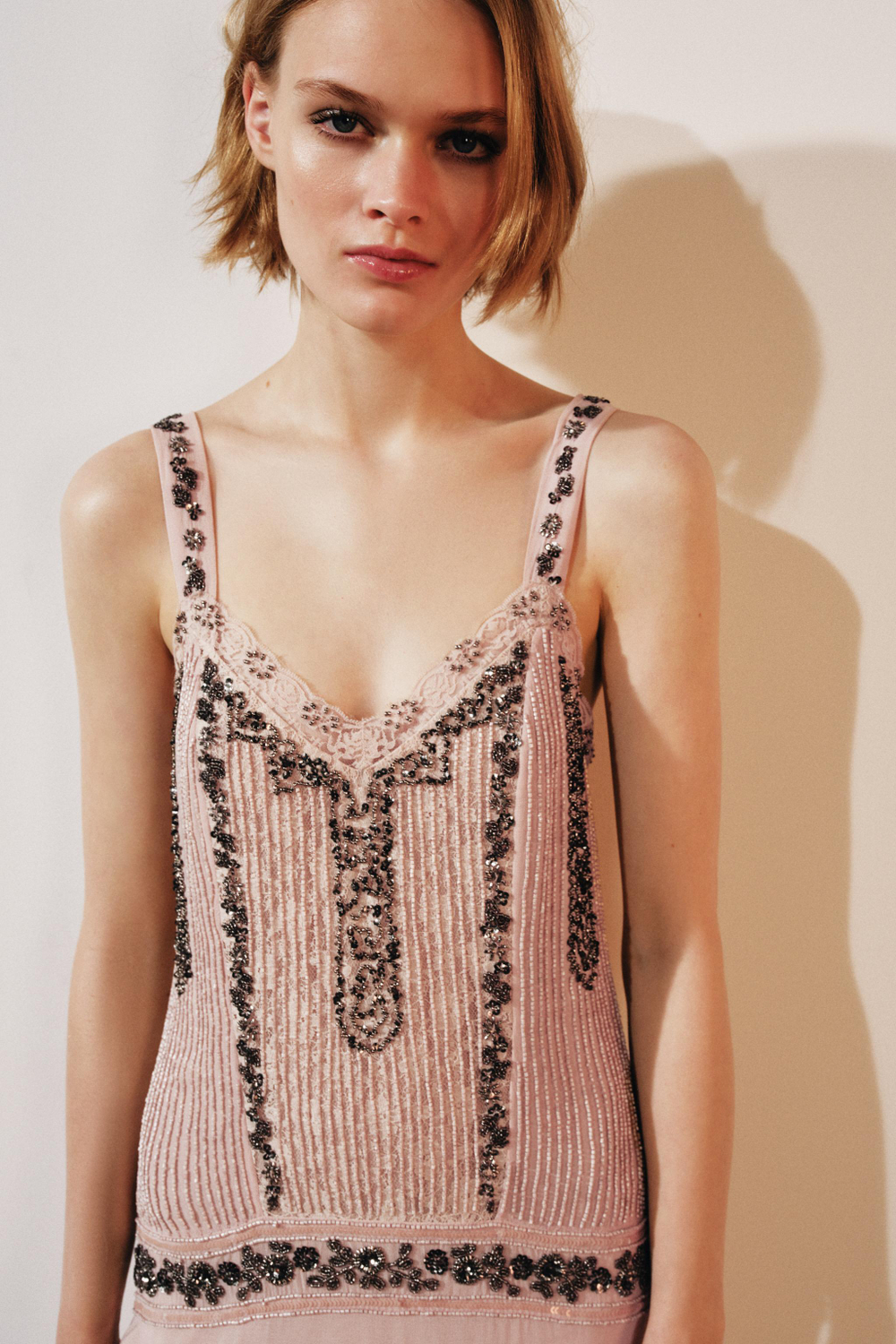 ПЛАТЬЕ С БИСЕРОМ — ZW COLLECTION — ZARA