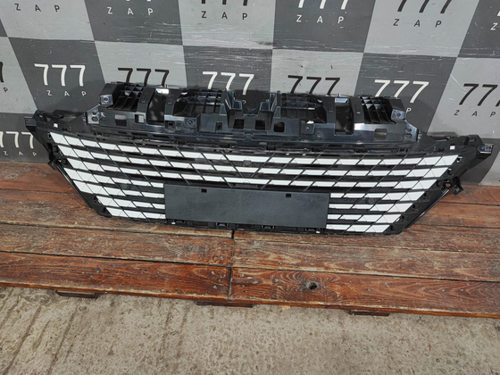Решетка радиатора Changan UNI-V 22-нв Б/У Оригинал C281F2713011622