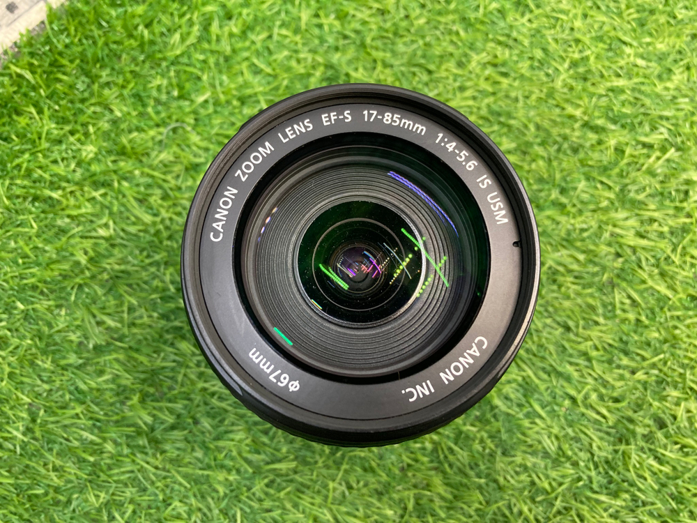 Canon EF-S 17-85mm 4-5.6 IS USM