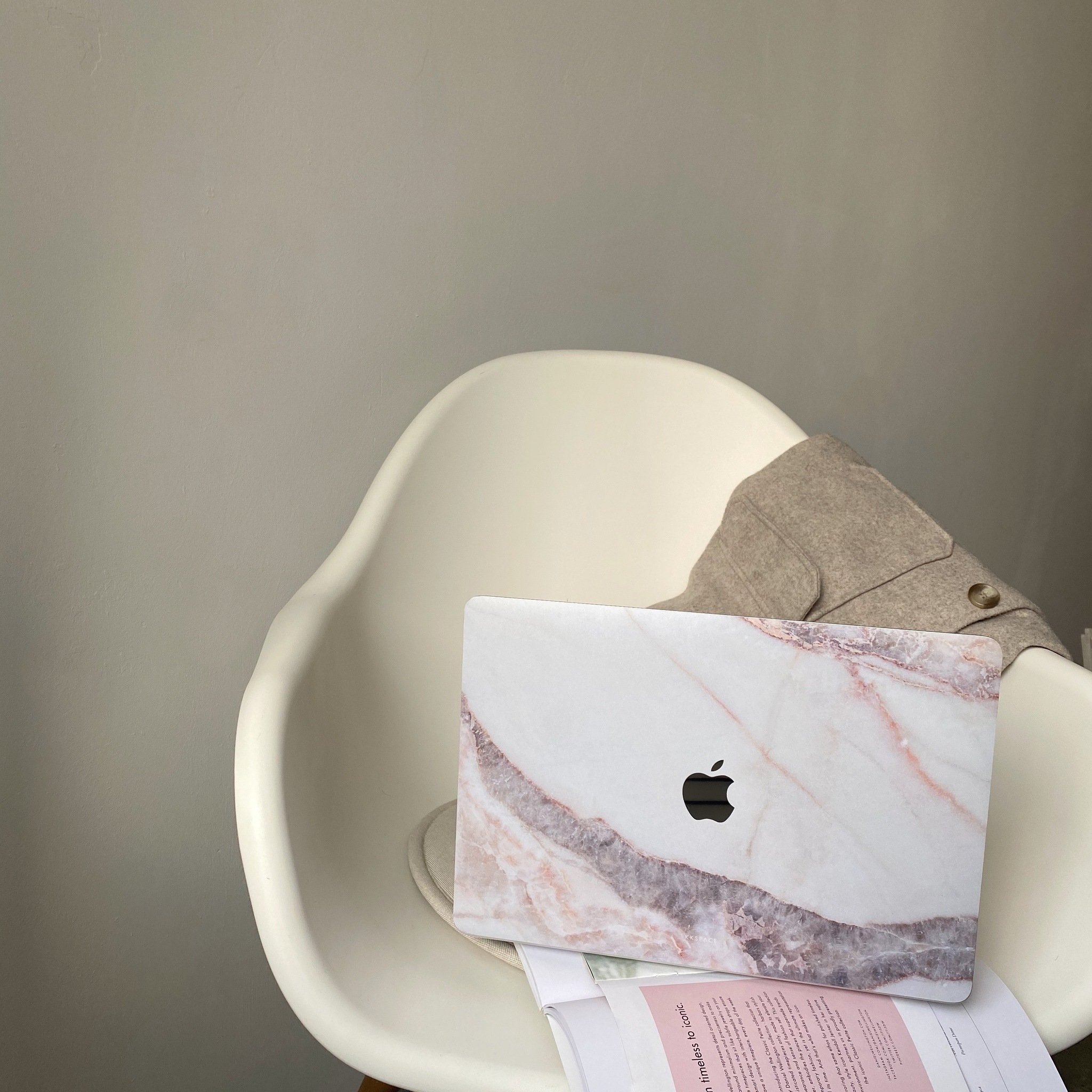 Виниловая наклейка MERCURY для MacBook