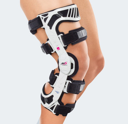 G038 Ортез коленный жесткий регулируемый M.4s comfort с шарнирами physioglide, белый