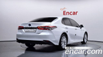Toyota Camry 2.5 LE Hybrid — 2024