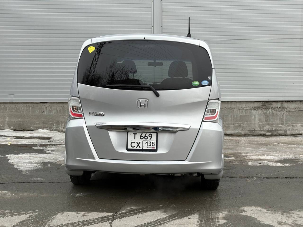 HONDA Freed, 2012 год выпуска, АКПП, 6 мест