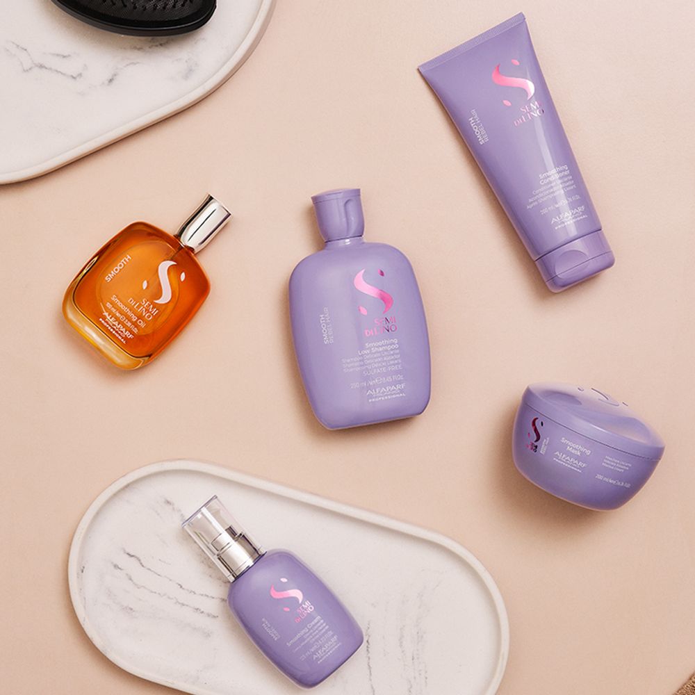 Разглаживающий шампунь для непослушных волос Smoothing Low Shampoo,1000мл ALFAPARF 20603