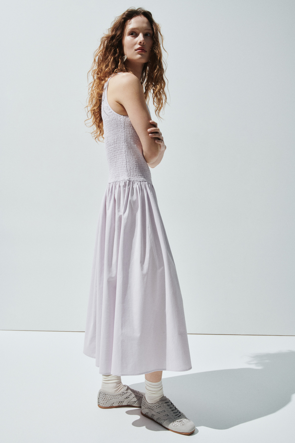 Платье из гофрированной ткани со сборками - H&M