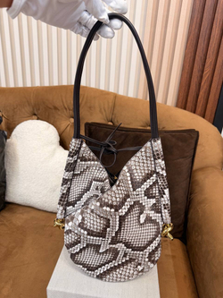 Клатч-Сумка Bottega Veneta Solstice small из кожи Питона