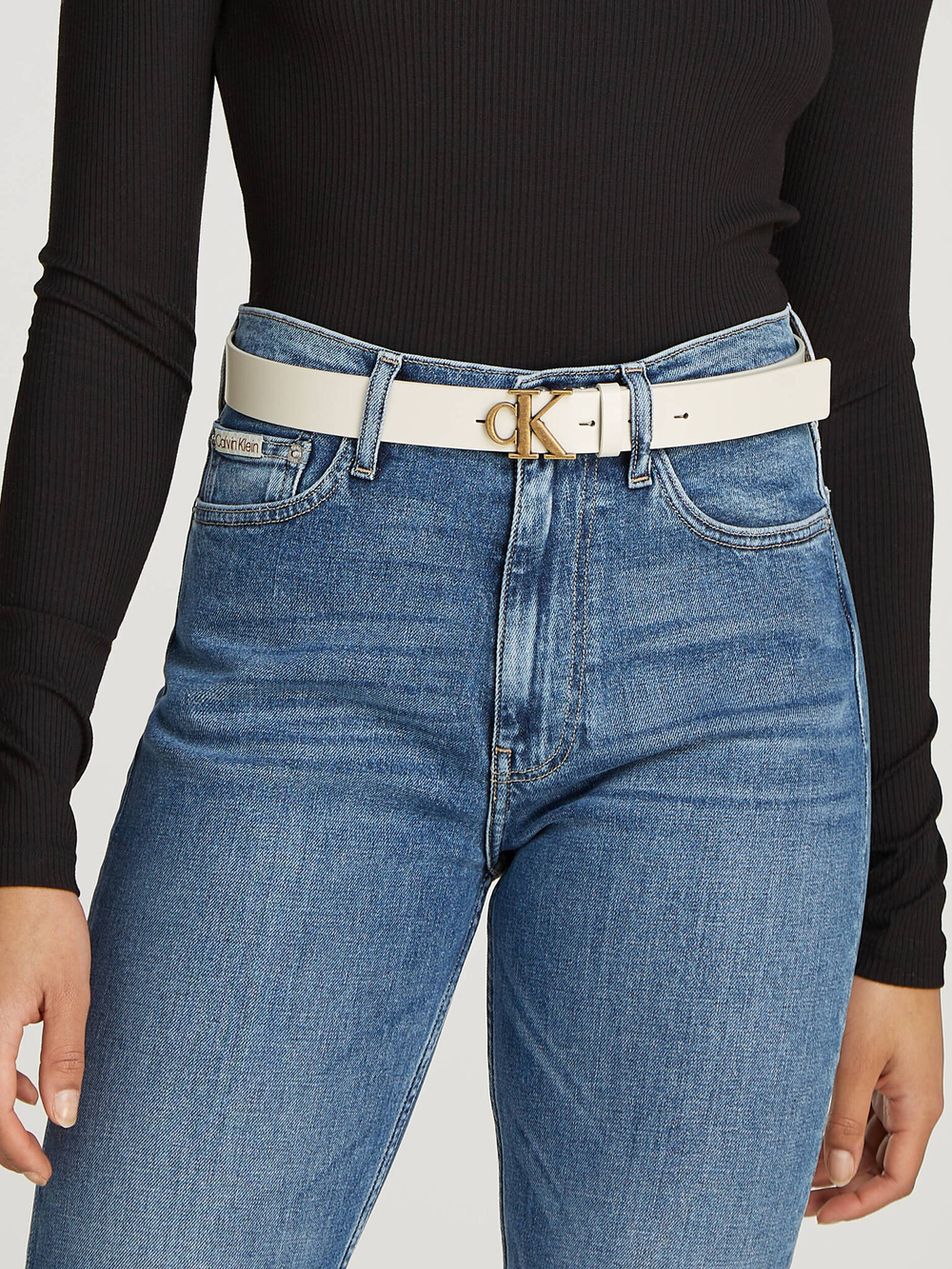 Кожаный ремень CALVIN KLEIN JEANS - бежевый(K60K612289)