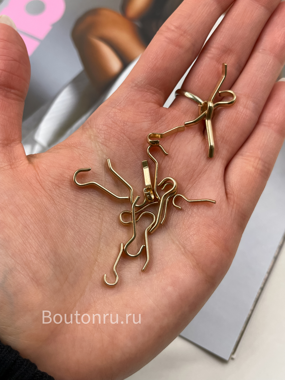 Язычок для пряжки золотистый