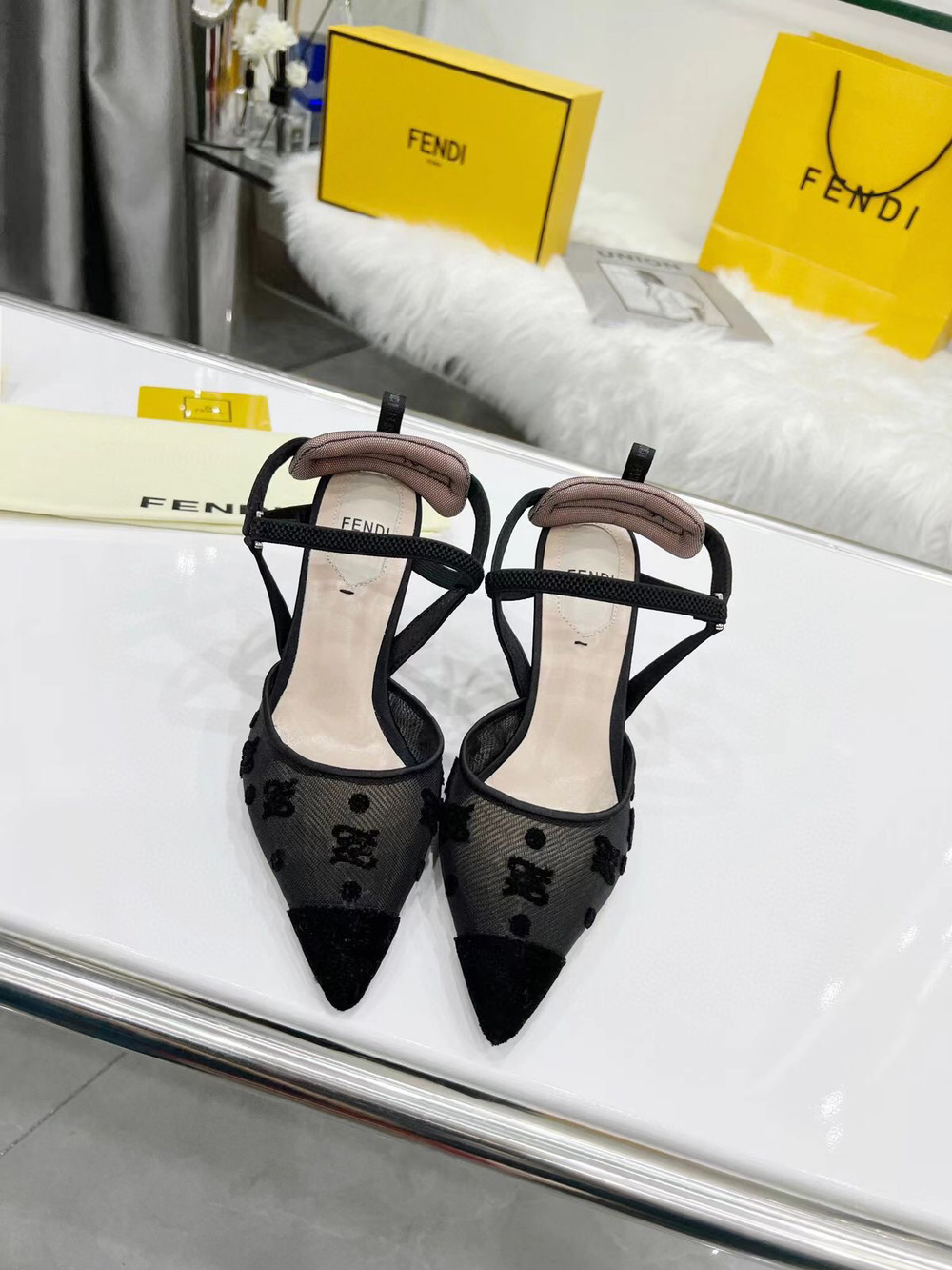 Туфли Fendi